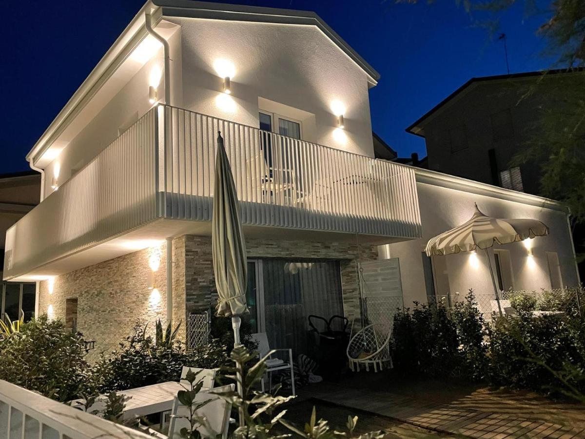 Villa Le Agavi Luxory Beach Surfhouse Беллария-Иджеа-Марина Экстерьер фото
