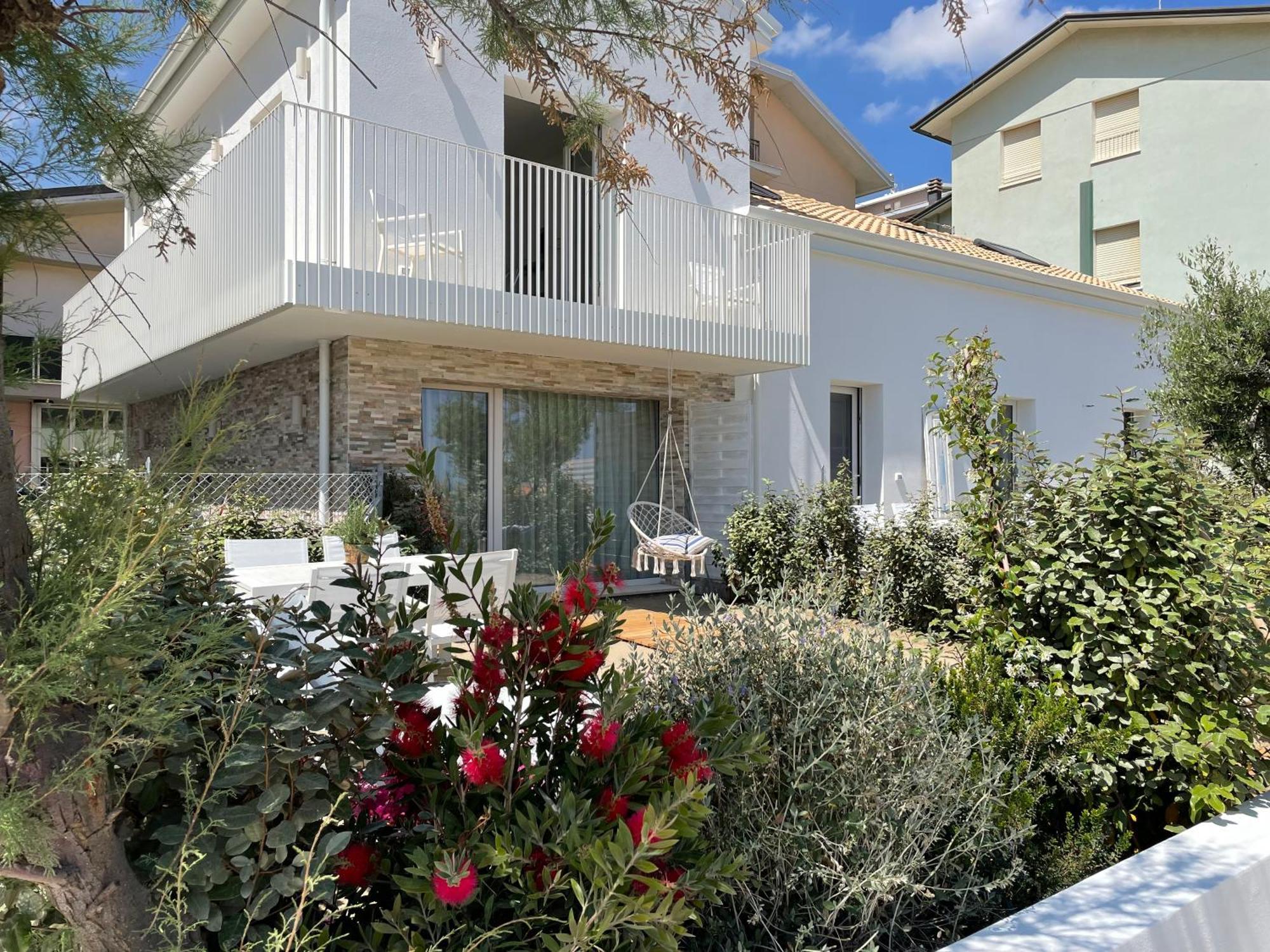 Villa Le Agavi Luxory Beach Surfhouse Беллария-Иджеа-Марина Экстерьер фото