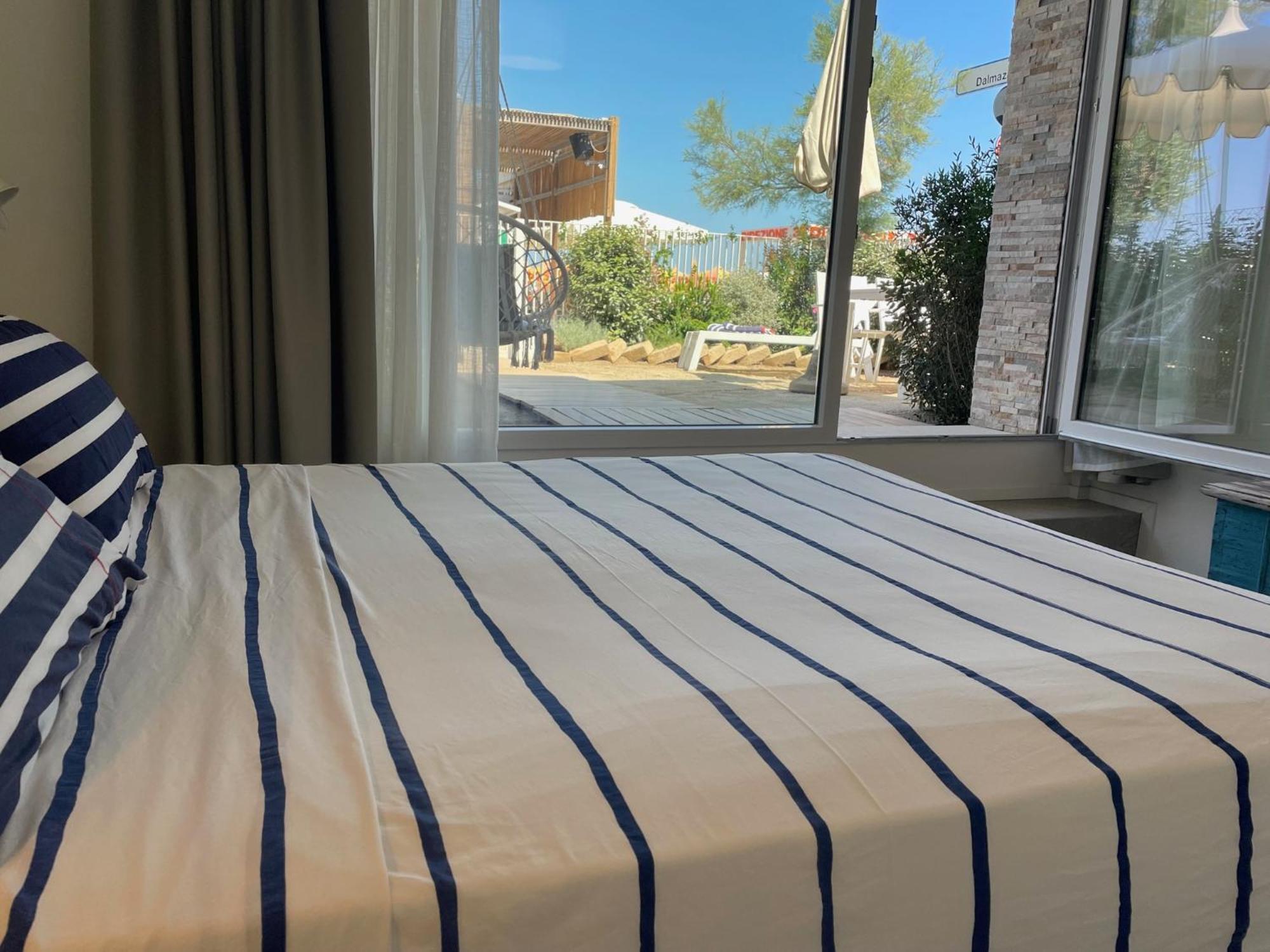 Villa Le Agavi Luxory Beach Surfhouse Беллария-Иджеа-Марина Номер фото